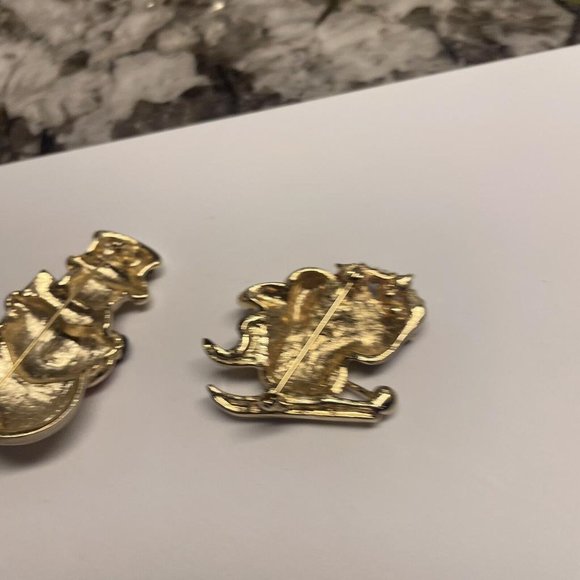 Lot Of 2 Gold Tone Christmas Holiday Brooch Pins Enamel Santa On Sleigh /Snowman - Picture 11 of 11
